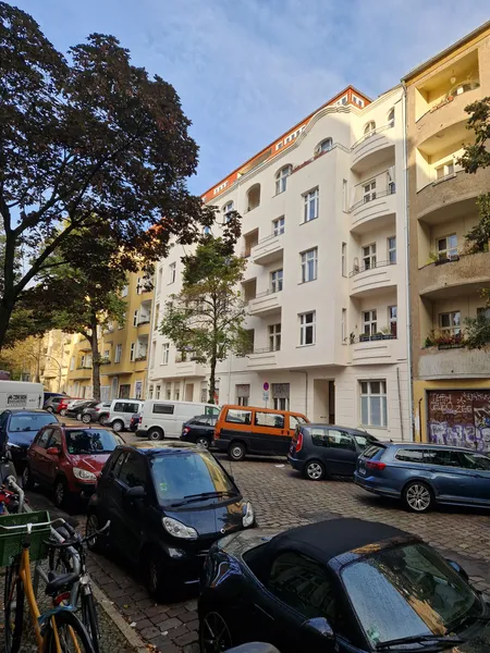 Schicke Wohnung im klassischen Altbau! Nahe Neuköllner Arcaden! EBK, modernes Bad — photo 1